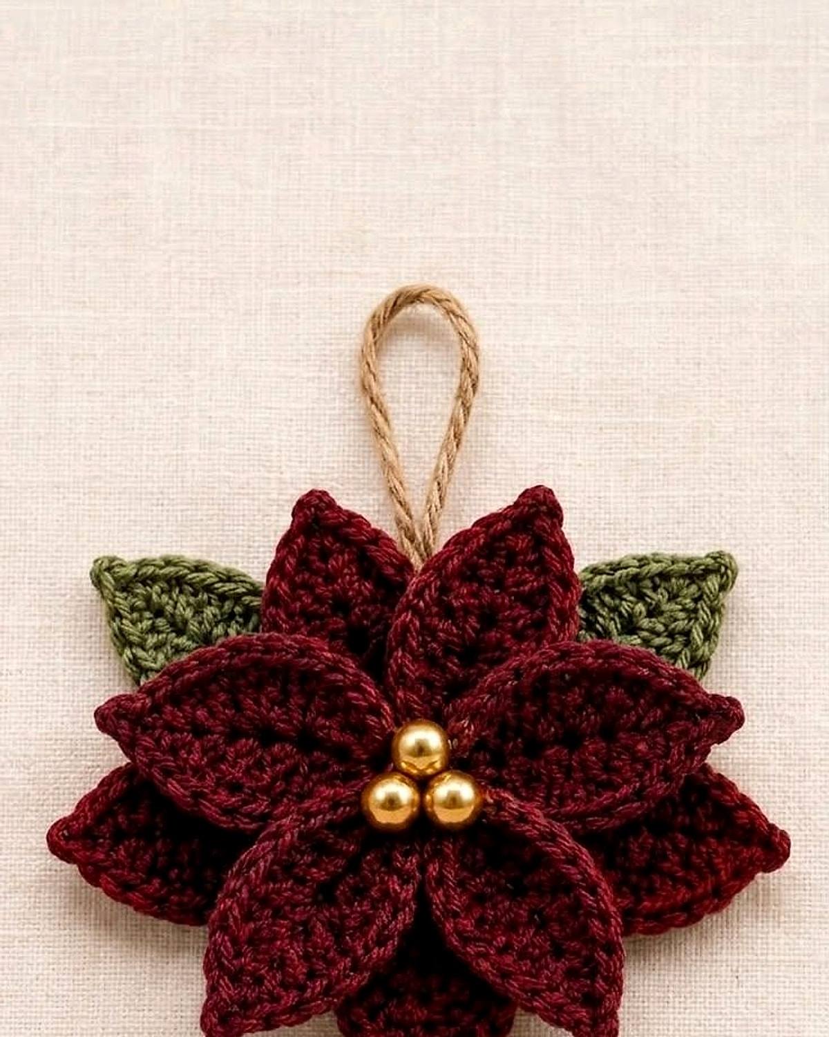 Bico-de-papagaio, enfeite de Natal de crochê