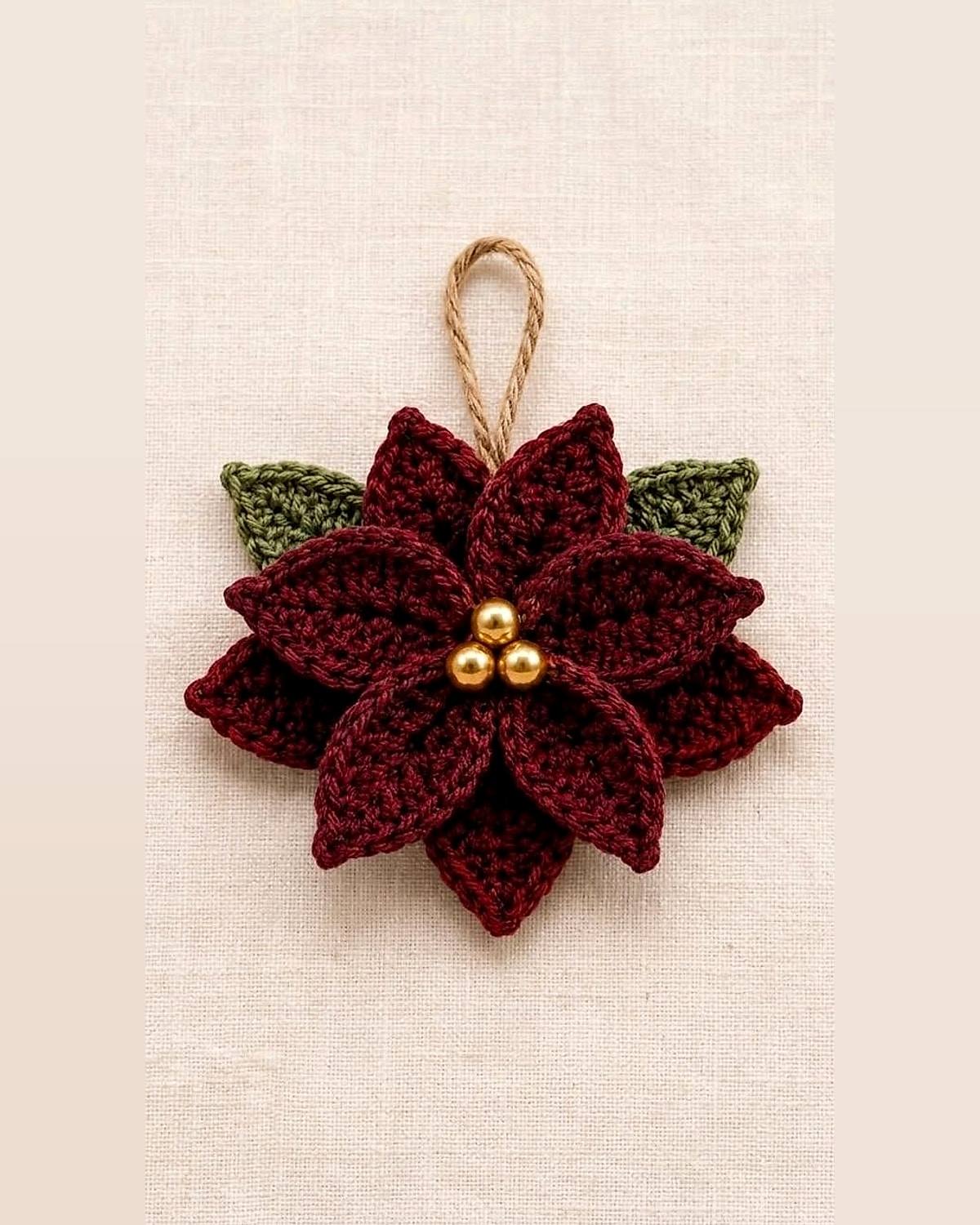 Bico-de-papagaio, enfeite de Natal de crochê